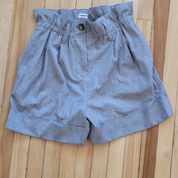 Sunday Best Aki shorts size 2 GUC - Picture 6 of 6